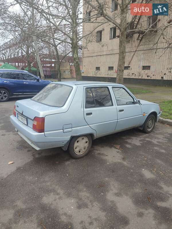 Ліфтбек ЗАЗ 1103 Славута 2004 в Миколаєві