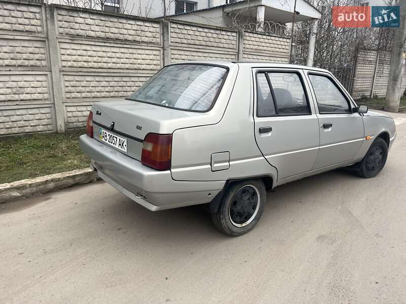 Лифтбек ЗАЗ 1103 Славута 2006 в Виннице фото 3 Лифтбек ЗАЗ 1103 Славута 2006 в Виннице