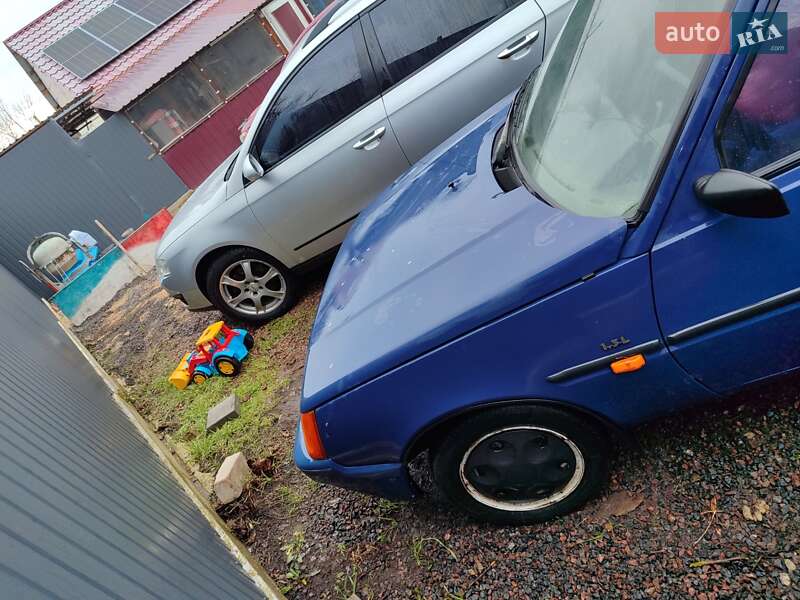 Лифтбек ЗАЗ 1103 Славута 2004 в Одессе