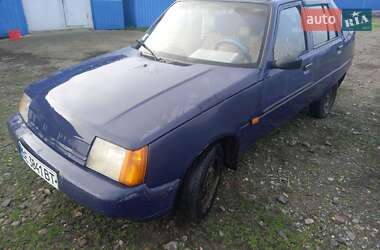 Лифтбек ЗАЗ 1103 Славута 2003 в Николаеве