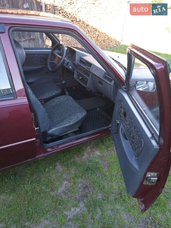 Лифтбек ЗАЗ 1103 Славута 2007 в Дубно