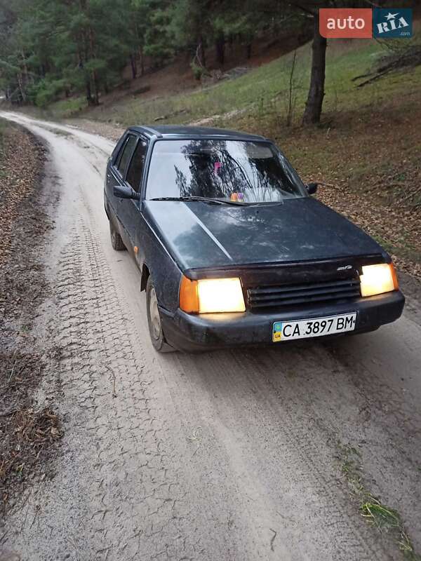 Ліфтбек ЗАЗ 1103 Славута 2004 в Чигирину фото 4 Ліфтбек ЗАЗ 1103 Славута 2004 в Чигирину