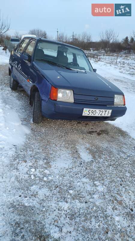 Лифтбек ЗАЗ 1103 Славута 2003 в Подволочиске