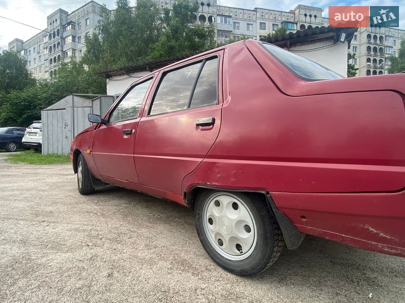 Лифтбек ЗАЗ 1103 Славута 2003 в Житомире