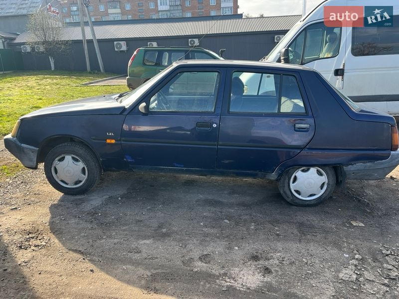 Лифтбек ЗАЗ 1103 Славута 2004 в Мене