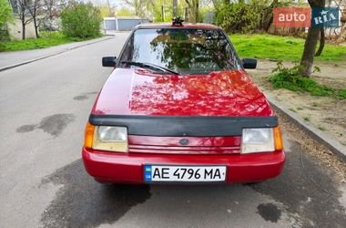 Лифтбек ЗАЗ 1103 Славута 2003 в Днепре