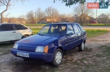 Лифтбек ЗАЗ 1103 Славута 2003 в Ромнах