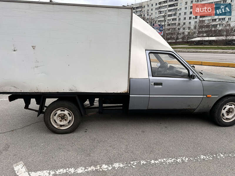 Вантажний фургон ЗАЗ 11055 2006 в Запоріжжі