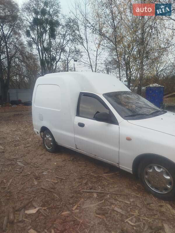 Грузовой фургон ЗАЗ 11055 2010 в Боярке