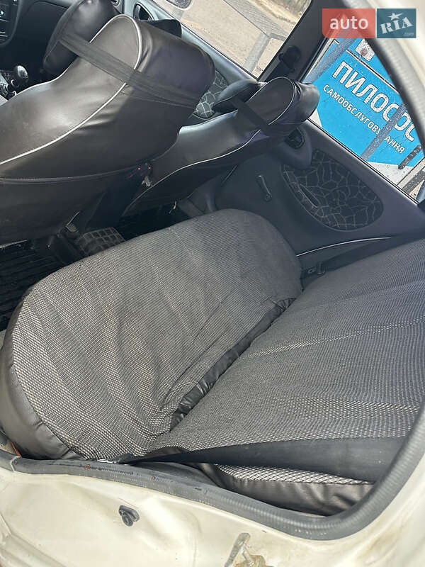 Седан ЗАЗ 1306 2002 в Днепре