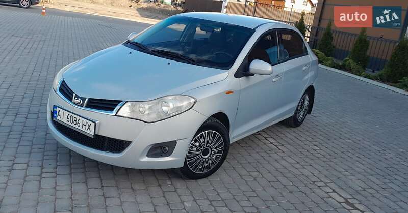 Лифтбек ЗАЗ Forza 2011 в 