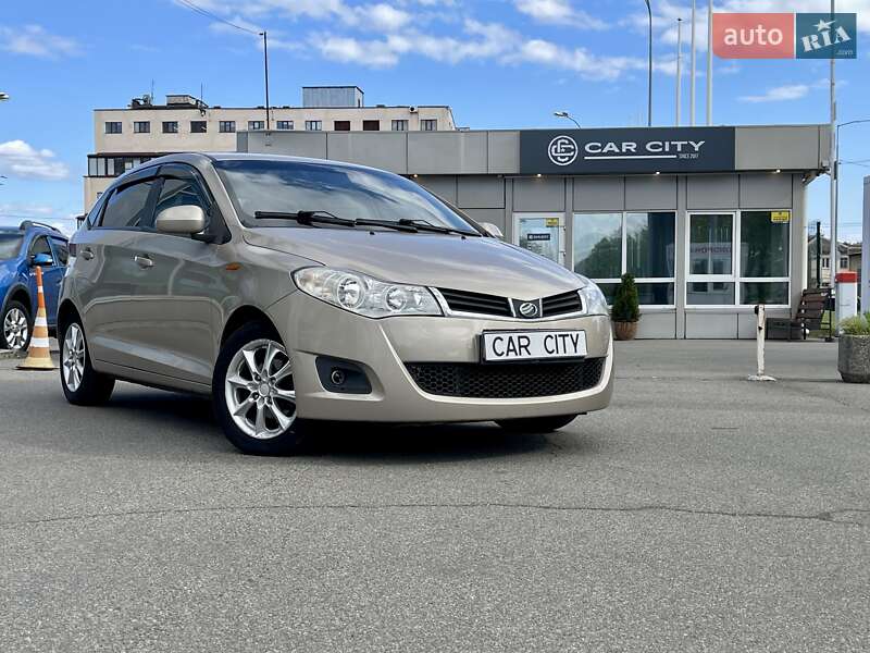 Лифтбек ЗАЗ Forza 2011 в 