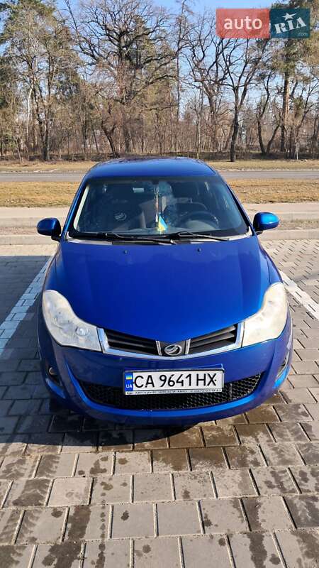 Ліфтбек ЗАЗ Forza 2011 в 
