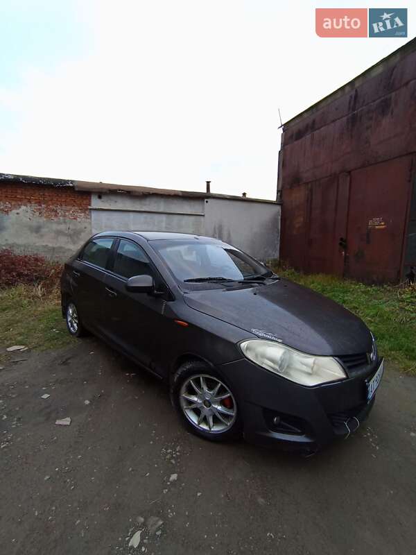 ЗАЗ Forza 2012 ЗАЗ Forza 2012