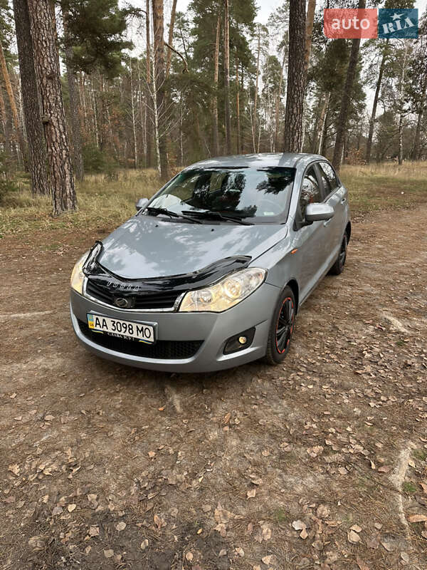 ЗАЗ Forza 2013 ЗАЗ Forza 2013