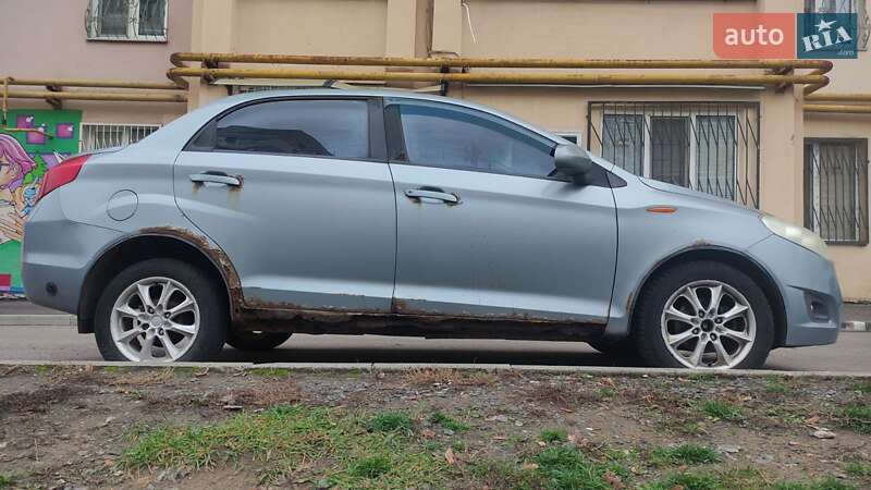 ЗАЗ Forza 2011 ЗАЗ Forza 2011