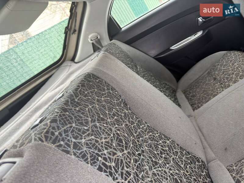 Лифтбек ЗАЗ Forza 2012 в Ахтырке фото 37 Лифтбек ЗАЗ Forza 2012 в Ахтырке