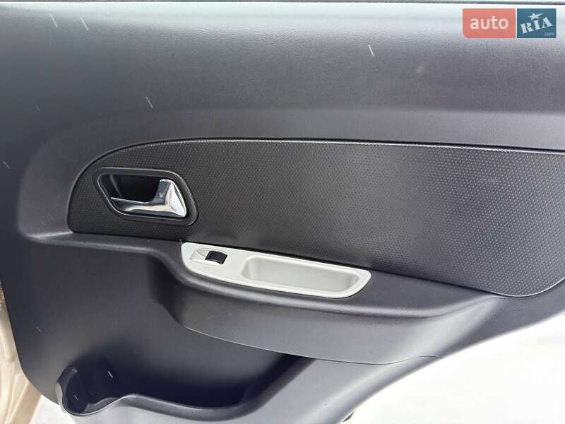 Лифтбек ЗАЗ Forza 2012 в Ахтырке фото 45 Лифтбек ЗАЗ Forza 2012 в Ахтырке