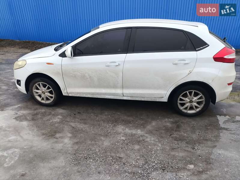 ЗАЗ Forza 2011 ЗАЗ Forza 2011