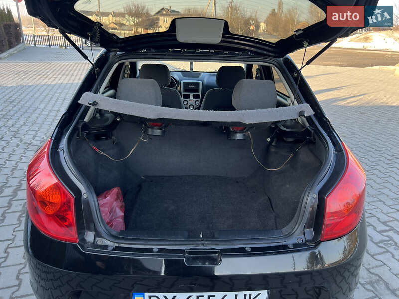 Лифтбек ЗАЗ Forza 2011 в Изяславе