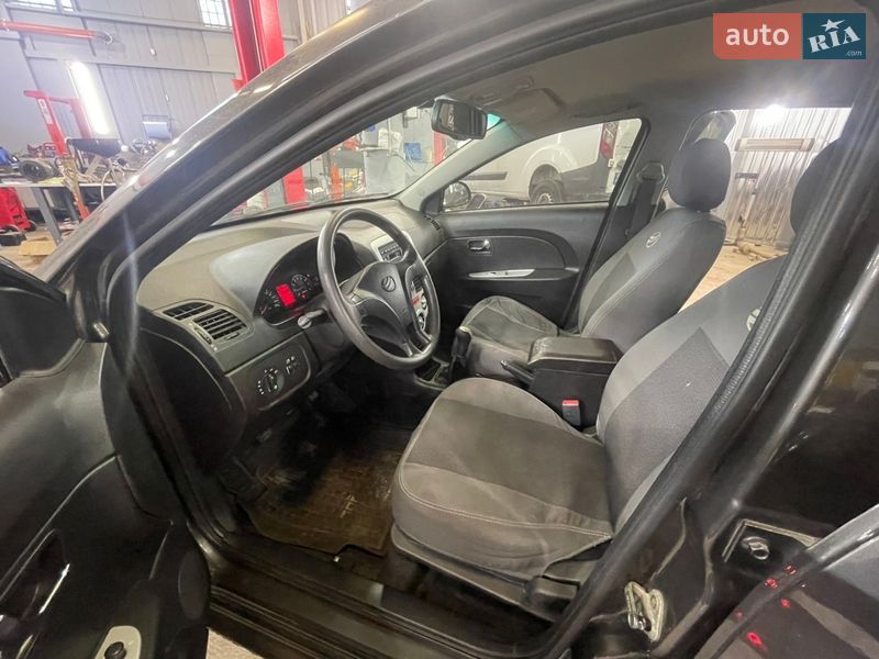 Хэтчбек ЗАЗ Forza 2015 в Киеве фото 20 Хэтчбек ЗАЗ Forza 2015 в Киеве