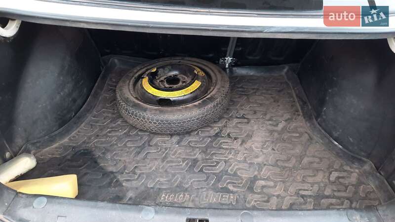 Седан ЗАЗ Lanos 2010 в Дніпрі