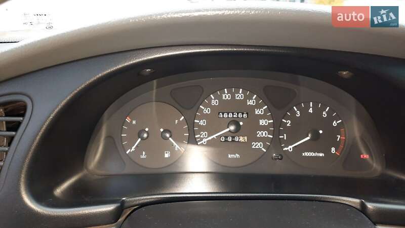 Седан ЗАЗ Lanos 2010 в Дніпрі