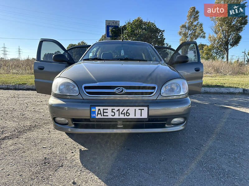 Седан ЗАЗ Lanos 2011 в Дніпрі