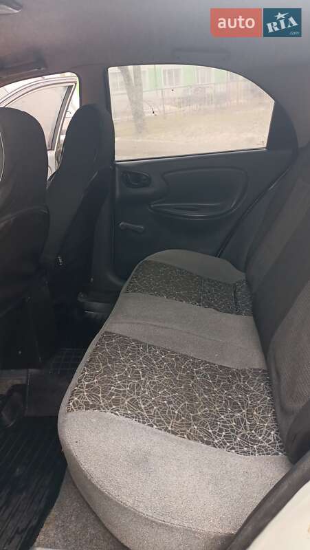 Седан ЗАЗ Lanos 2010 в Царичанці