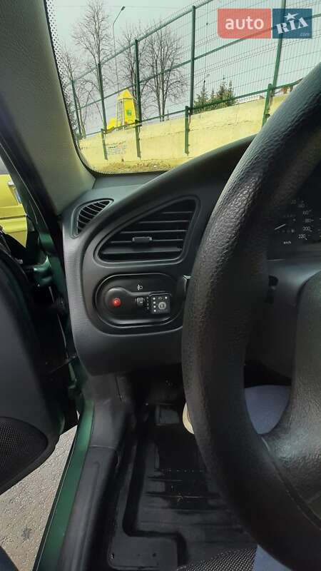 Седан ЗАЗ Lanos 2012 в Харкові