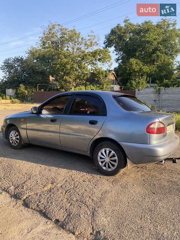 Седан ЗАЗ Lanos 2010 в Кривом Роге