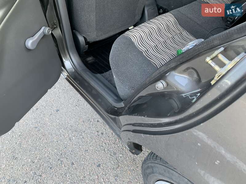 Седан ЗАЗ Lanos 2014 в Киеве