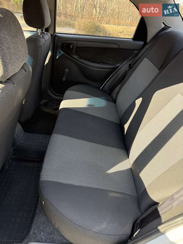 Седан ЗАЗ Lanos 2013 в Киеве