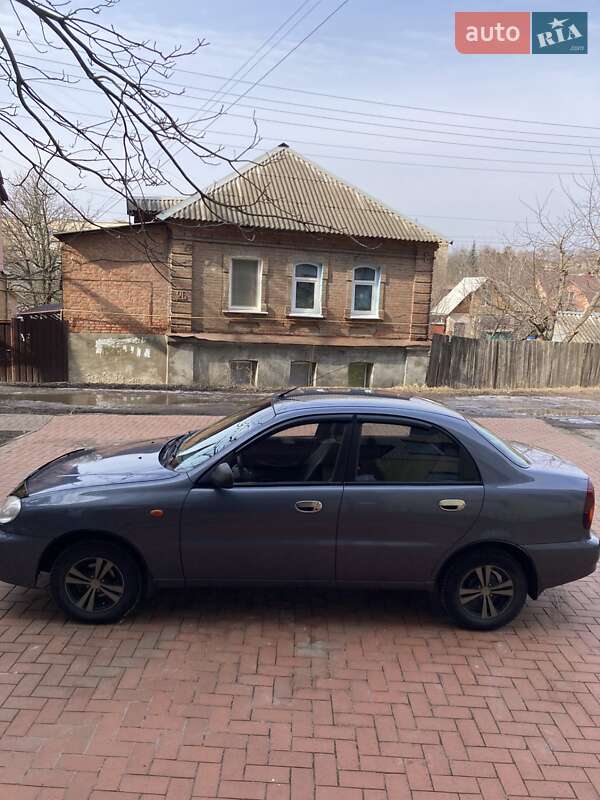 Седан ЗАЗ Lanos 2010 в Глухове
