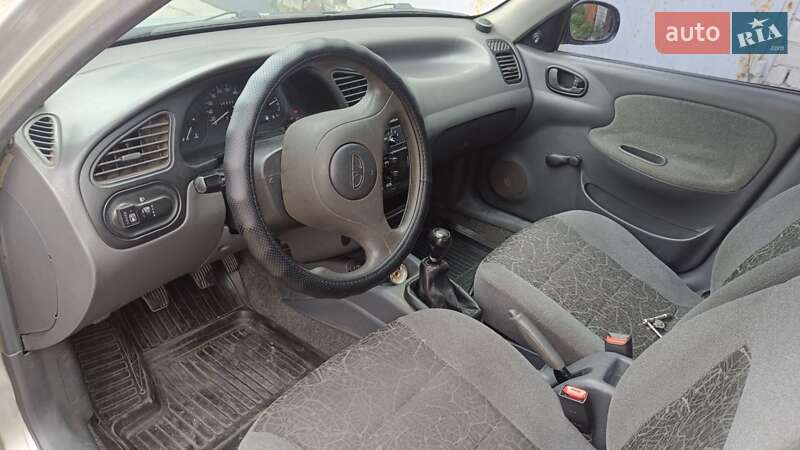 Седан ЗАЗ Lanos 2005 в Дніпрі