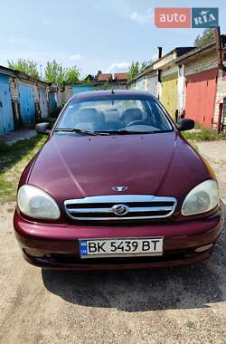 Седан ЗАЗ Lanos 2012 в Вараші