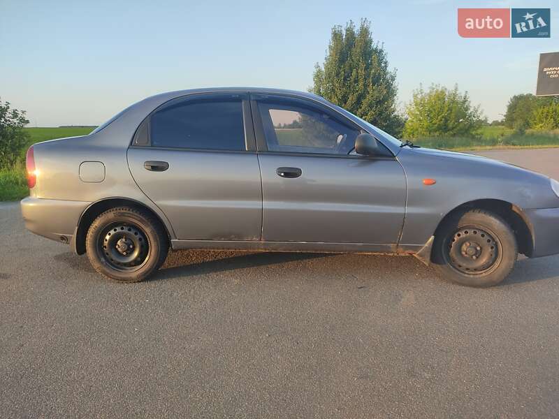 Седан ЗАЗ Lanos 2010 в Ічні