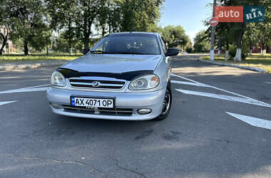 Седан ЗАЗ Lanos 2011 в 