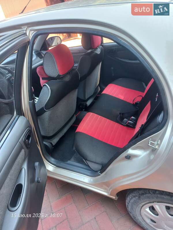 Хэтчбек ЗАЗ Lanos 2011 в Запорожье