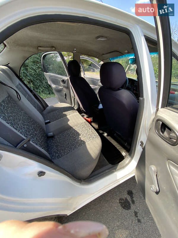 Седан ЗАЗ Lanos 2010 в Смеле