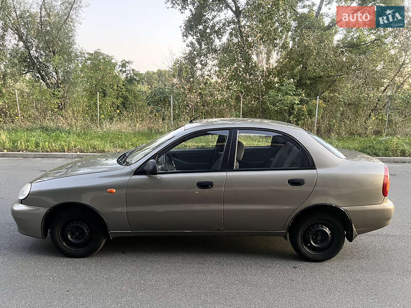 Седан ЗАЗ Lanos 2011 в Киеве