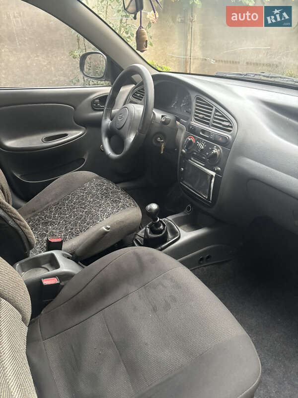 Седан ЗАЗ Lanos 2010 в Сумах