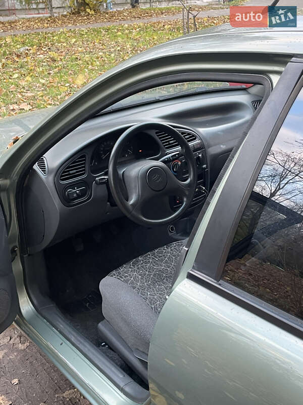 Седан ЗАЗ Lanos 2010 в Киеве