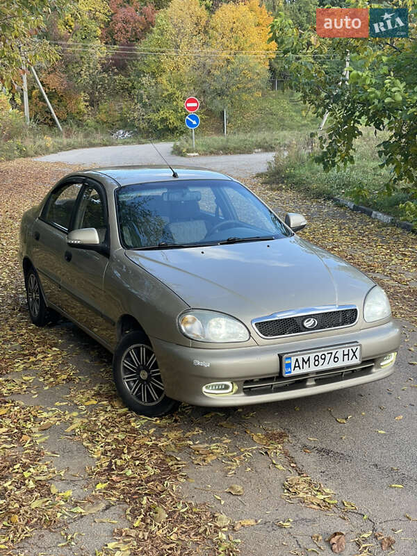 Седан ЗАЗ Lanos 2015 в Житомире