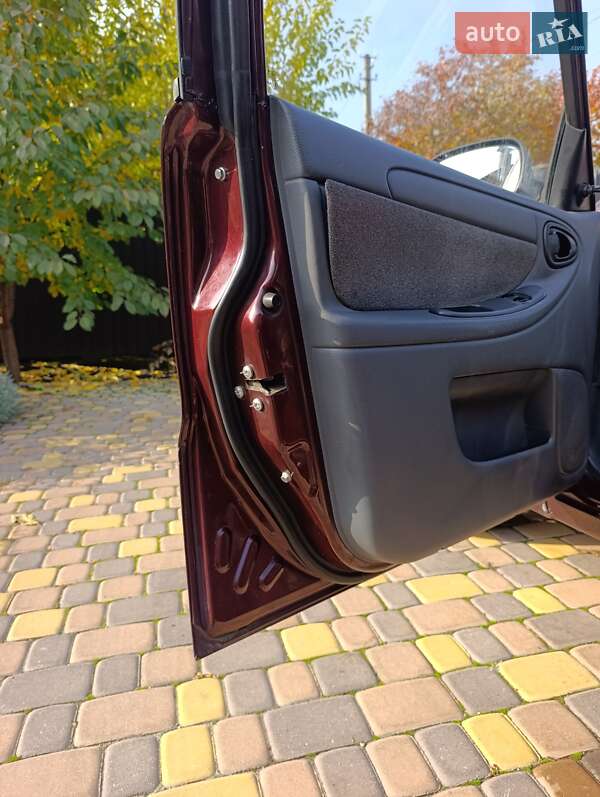 Хэтчбек ЗАЗ Lanos 2011 в Запорожье