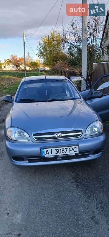 Седан ЗАЗ Lanos 2010 в Киеве