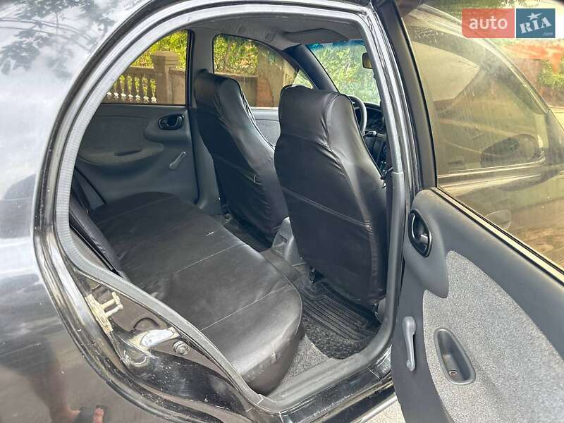 Седан ЗАЗ Lanos 2009 в Николаеве