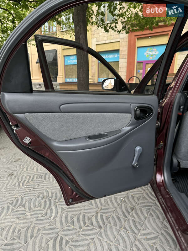 Седан ЗАЗ Lanos 2011 в Запорожье