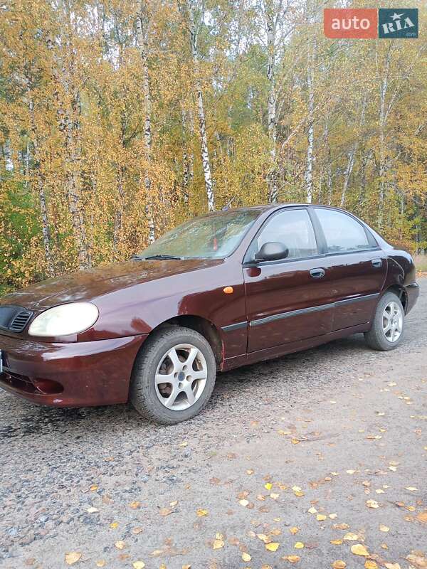 Седан ЗАЗ Lanos 2009 в Мені