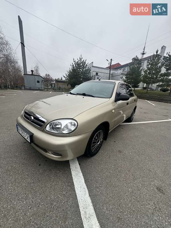 Седан ЗАЗ Lanos 2011 в Зміїві